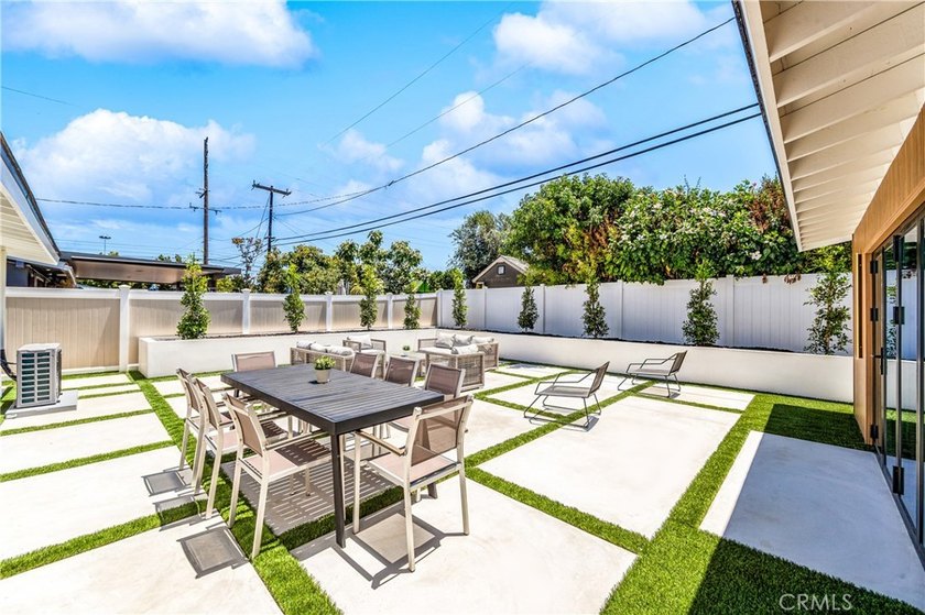 Located in the highly desired community of College Park, this - photo 6