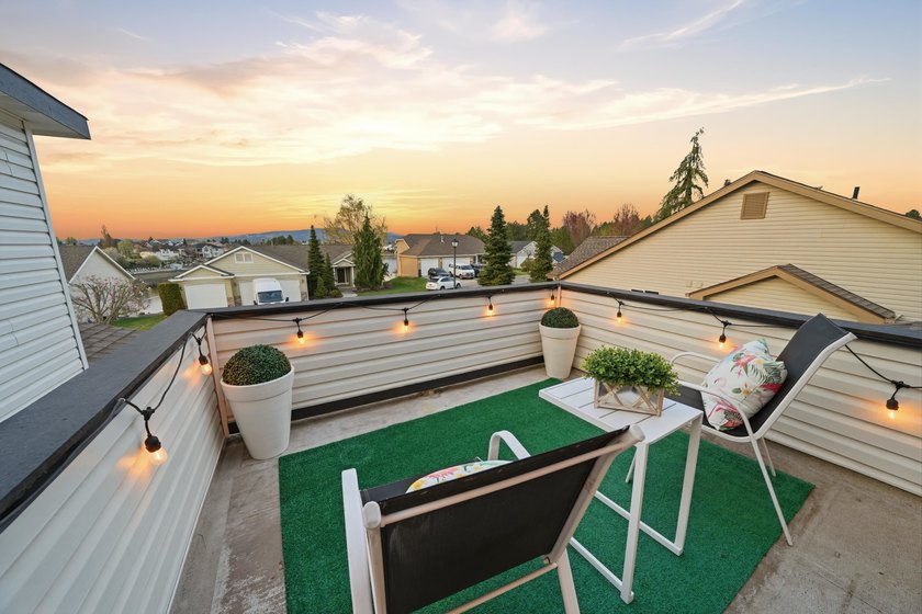 Step into an entertainer's dream with 5 bedrooms, 4 baths, and 3 - photo 17