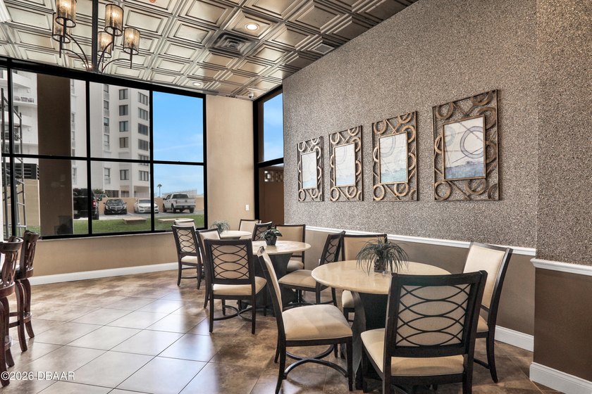 OCEANFRONT OPULENCE IN THE CLOUDS PERCHED MAJESTICALLY ON THE - photo 34