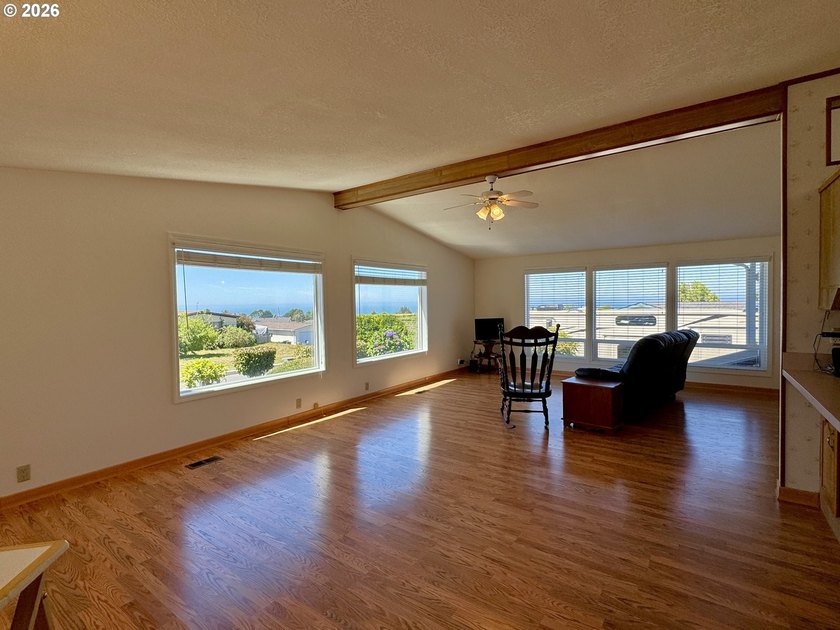 PANORAMIC PACIFIC OCEAN VIEWS! Every day begins with - photo 12