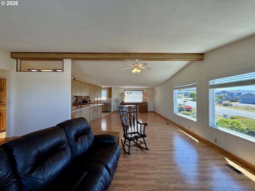 PANORAMIC PACIFIC OCEAN VIEWS! Every day begins with - photo 13