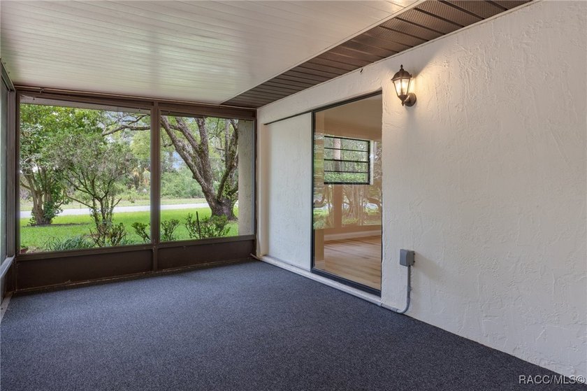 Fabulous Updated 3/2 in Sought-After Riverhaven Village. This - photo 41