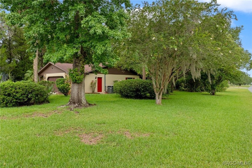 Fabulous Updated 3/2 in Sought-After Riverhaven Village. This - photo 45