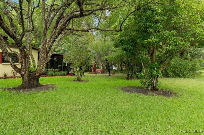Fabulous Updated 3/2 in Sought-After Riverhaven Village. This - photo 46