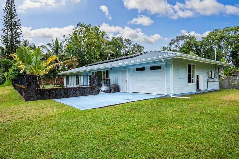 This flexible single-level home offers 3 bedrooms and 2 - photo 20