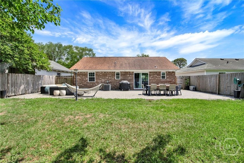 Welcome to 140 Ropemaker Lane-an adorable, fully furnished - photo 31