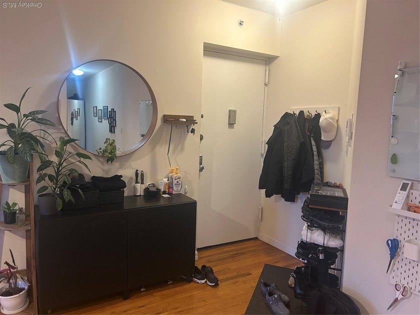Mint Condition 2 Bedroom, 1 Bath Condo with Ocean Views! - photo 8