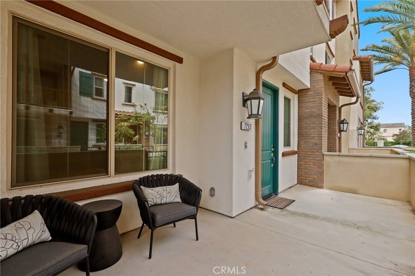 Beautifully designed 4-bedroom, 3-bathroom condo offering - photo 5