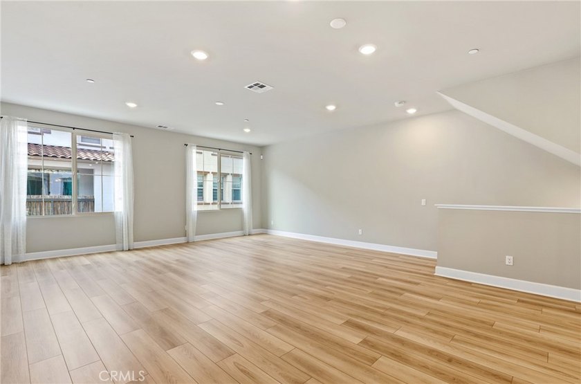 Beautifully designed 4-bedroom, 3-bathroom condo offering - photo 9