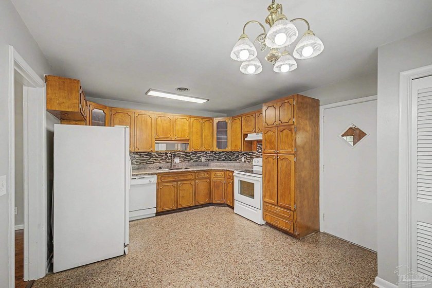 Open house TODAY, 18 July, 1-3pm! More photos coming today, 18 - photo 12