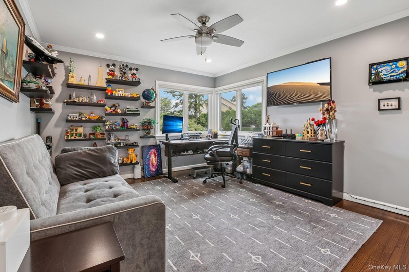 Welcome to this beautifully updated and impeccably maintained - photo 21
