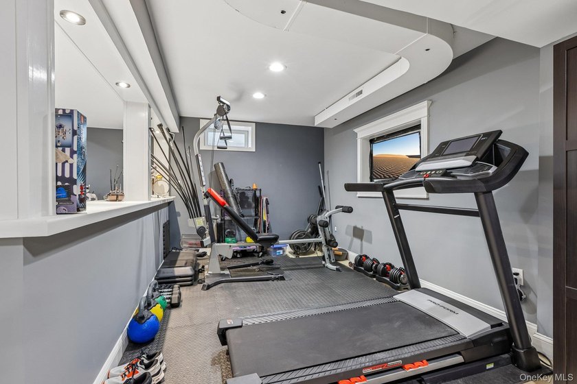 Welcome to this beautifully updated and impeccably maintained - photo 30