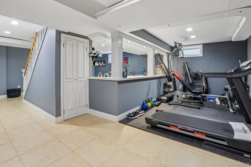 Welcome to this beautifully updated and impeccably maintained - photo 31