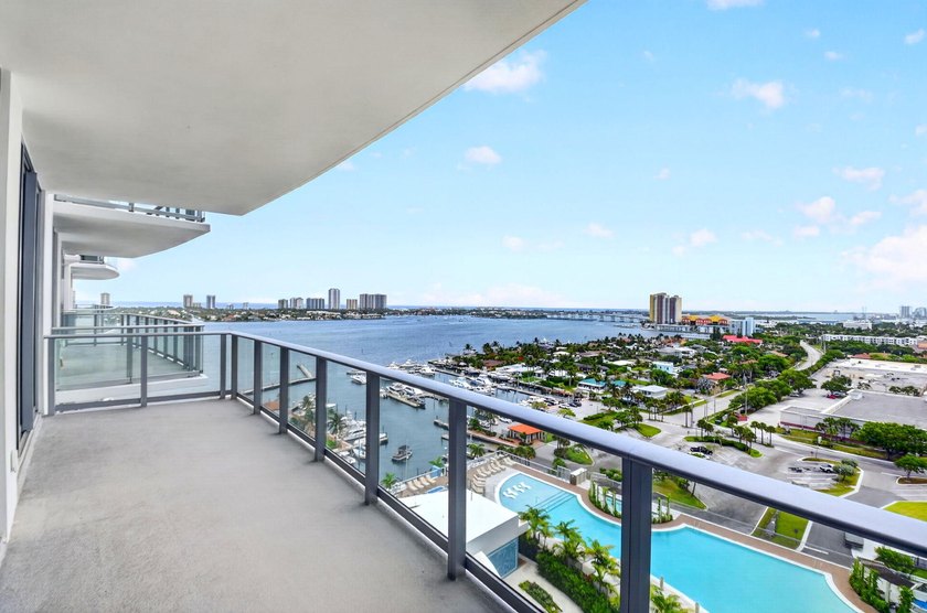 220 Lake Shore Dr 1511 - photo 37