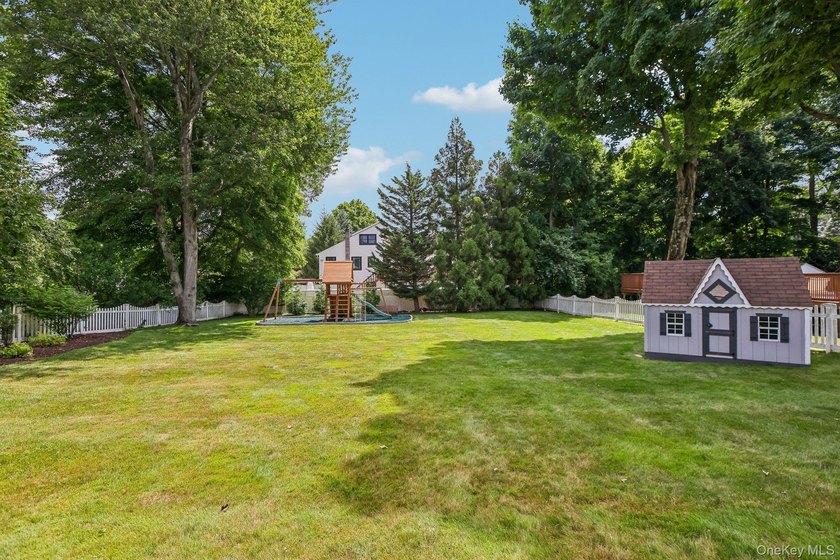Welcome to this beautifully updated and impeccably maintained - photo 40