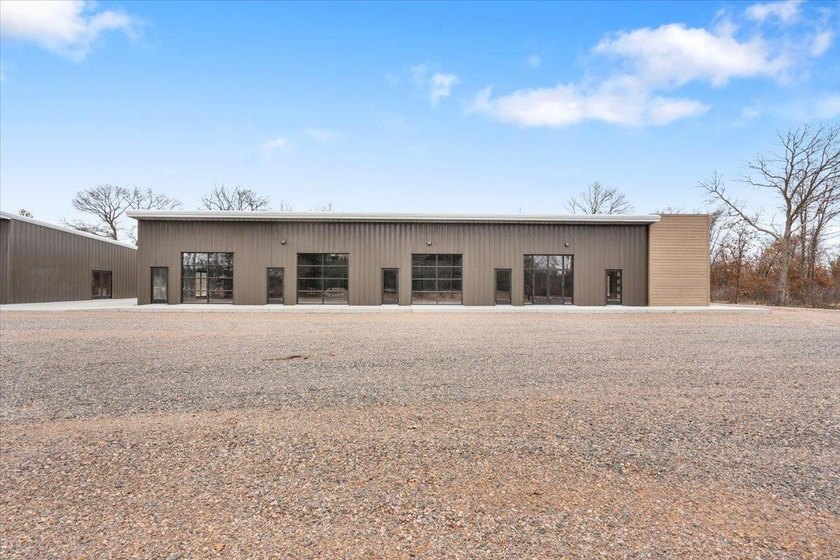 SAND VALLEY BOGO! Pro Forma NOI of $126,700 w/ 9.39% Cap Rate - photo 19