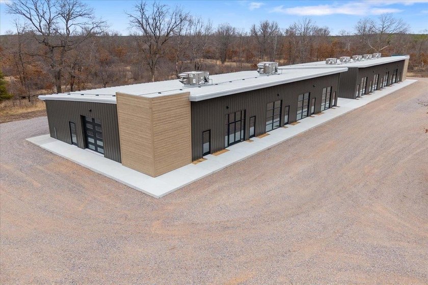 SAND VALLEY BOGO! Pro Forma NOI of $126,700 w/ 9.39% Cap Rate - photo 46