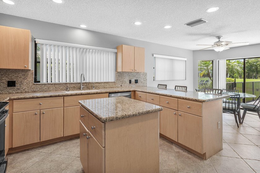 Perfectly positioned in the heart of Boca Woods Country Club - photo 11