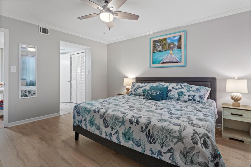 Welcome to 488 N Driftwood Bay 97F, a beautifully updated and - photo 15