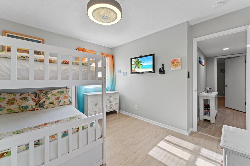 Welcome to 488 N Driftwood Bay 97F, a beautifully updated and - photo 20