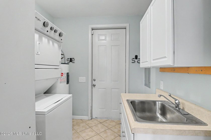 Experience the best of Mississippi Gulf Coast living in this - photo 21