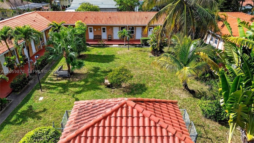 Welcome to Flagler Villas, a rare multifamily investment - photo 2