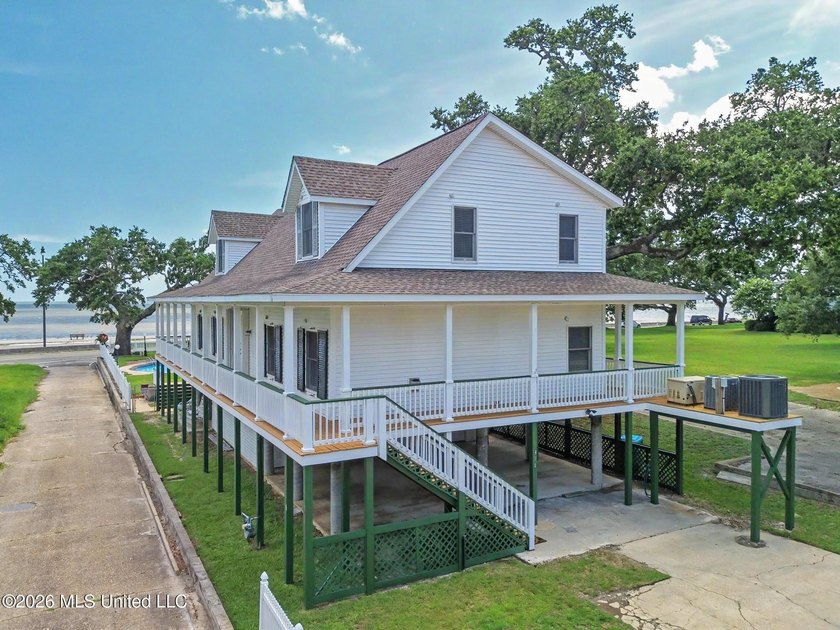 Experience the best of Mississippi Gulf Coast living in this - photo 40