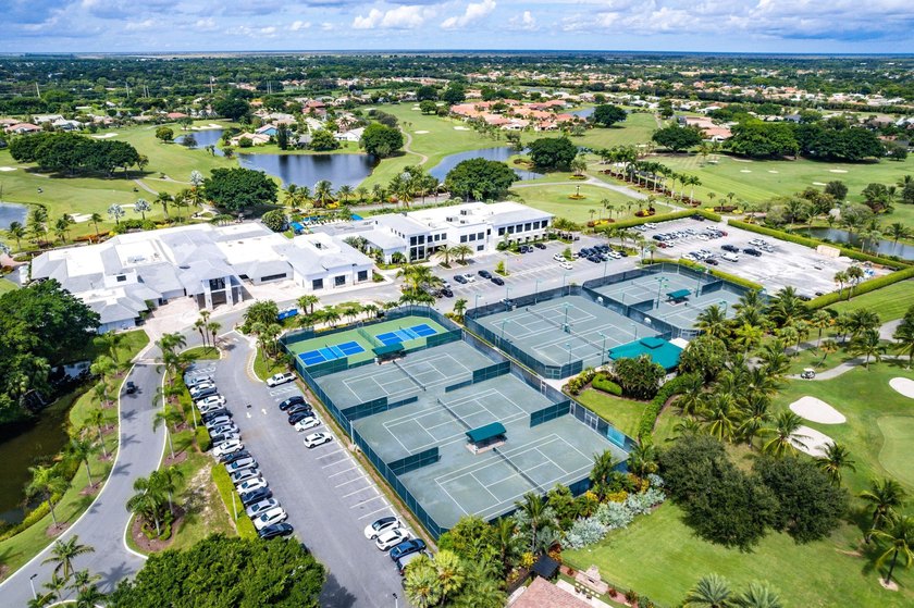 Perfectly positioned in the heart of Boca Woods Country Club - photo 41