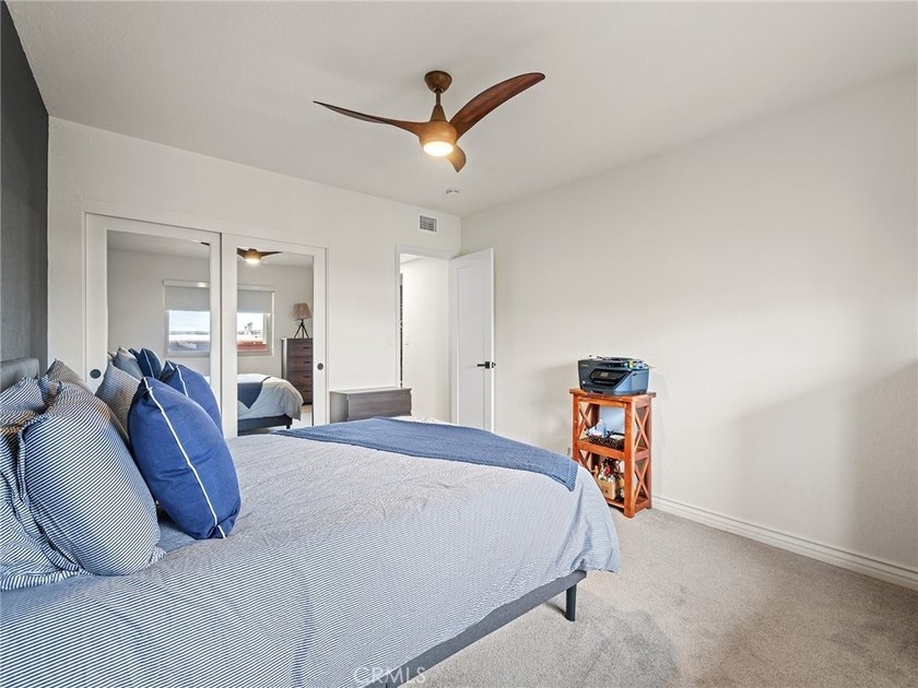 Welcome home to this spacious top-floor 2-bedroom, 2-bath - photo 14