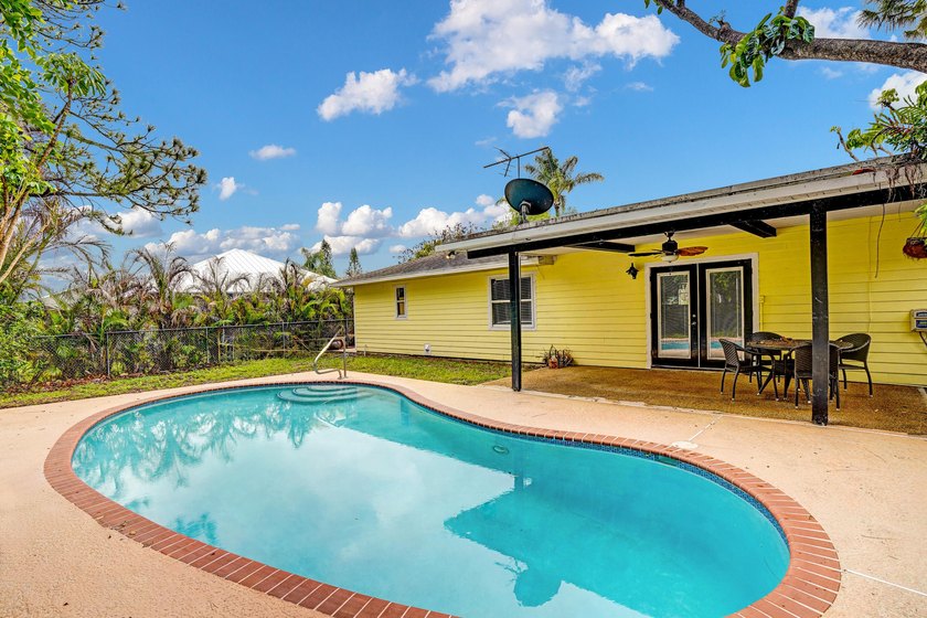Pool home in Port St. Lucie, set just off Bayshore with easy - photo 19