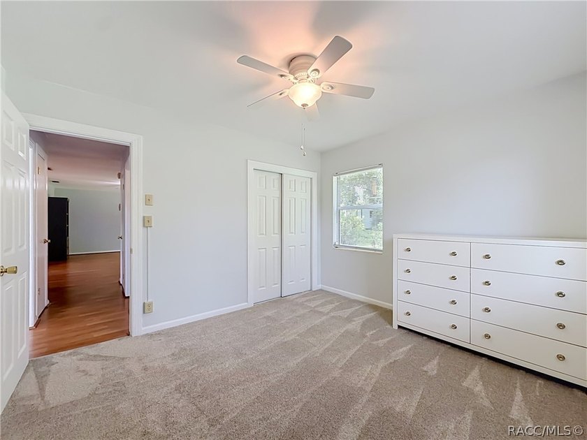 Charming 1953 Inverness home with City Convenience! Discover the - photo 28