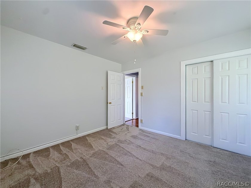 Charming 1953 Inverness home with City Convenience! Discover the - photo 30