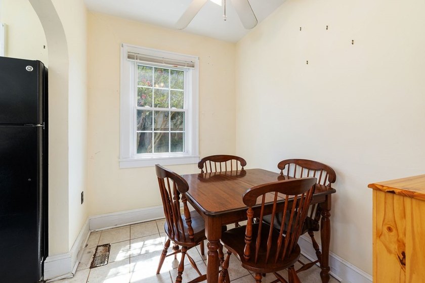 Charming 2-bedroom, 1-bath brick home situated on a corner lot - photo 7