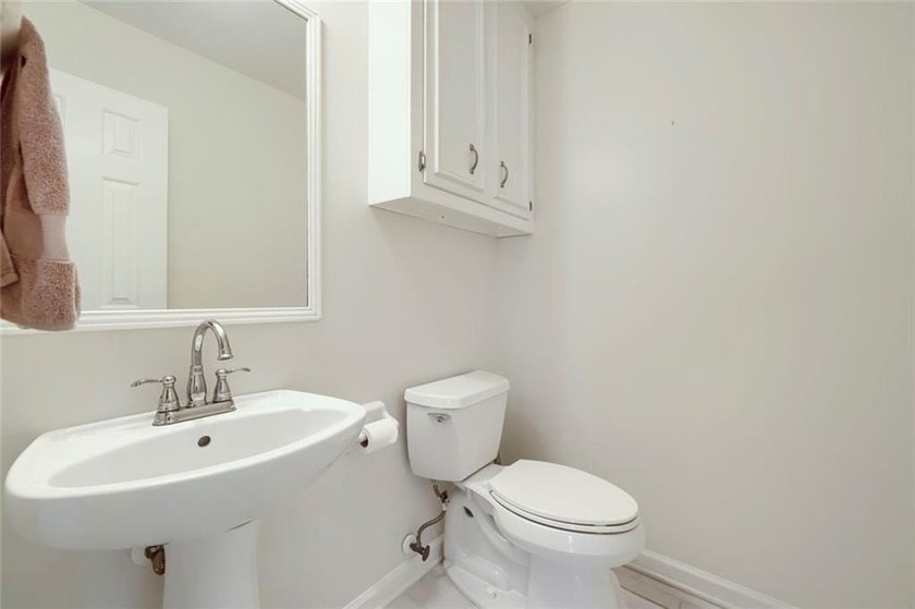 Welcome Home to this Executive home beautifully situated on the - photo 28