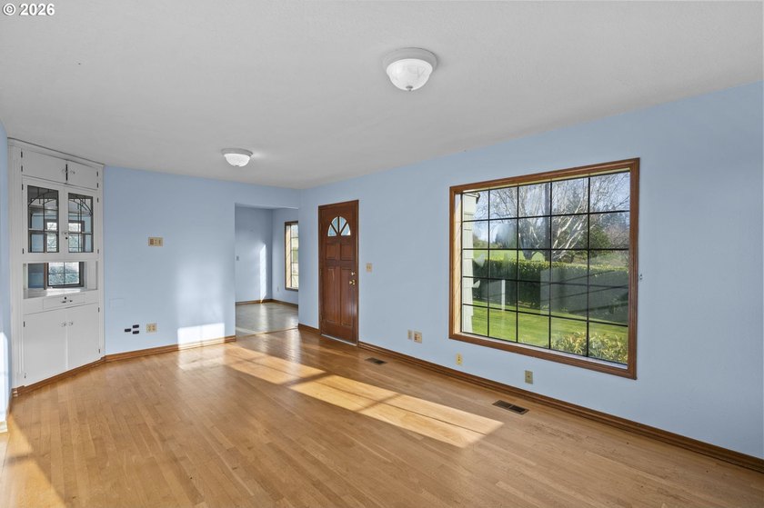 Welcome to Omega Farm, an exceptional and storied property - photo 32