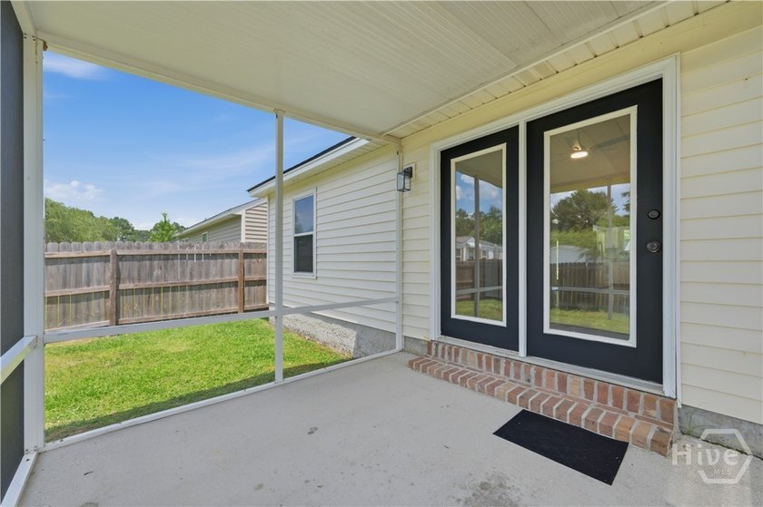 OWNER FINANCING AVAILABLE - Richmond Hill School District! Rare - photo 3