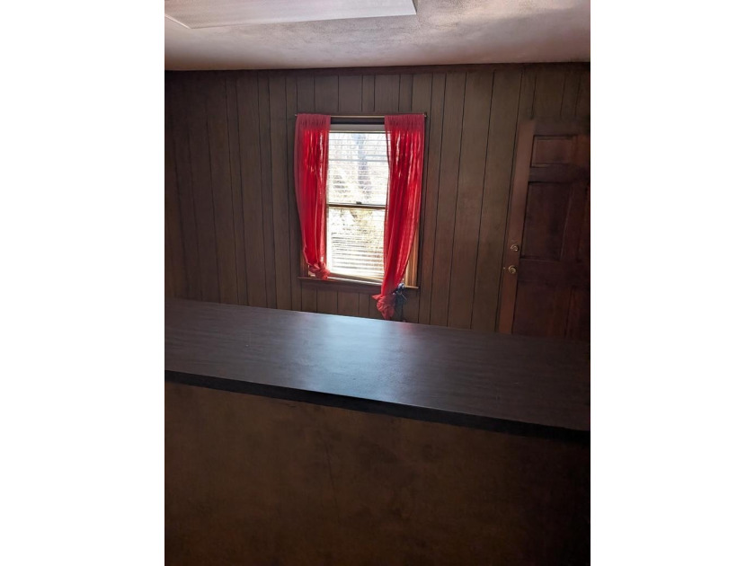 Commercial Property located behind Cumberland Courthouse on - photo 8
