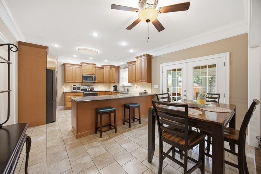 4BD/2.5BA home on 8.21 Acres zoned for Heritage Schools! - photo 12
