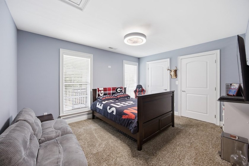 4BD/2.5BA home on 8.21 Acres zoned for Heritage Schools! - photo 24