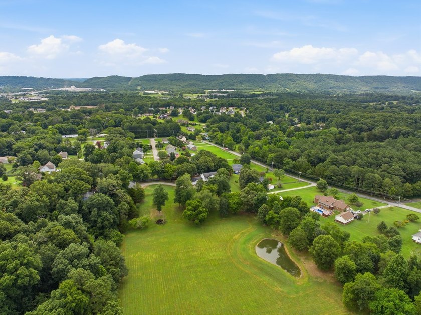 4BD/2.5BA home on 8.21 Acres zoned for Heritage Schools! - photo 43