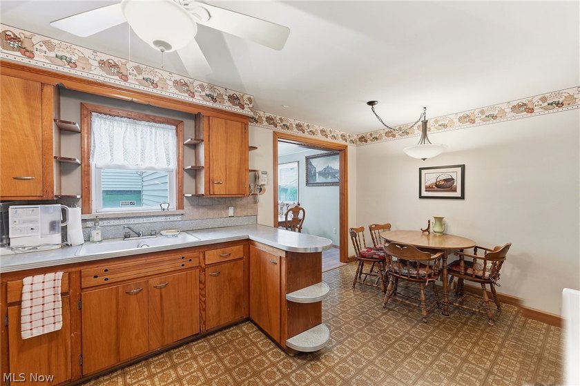 Discover the perfect blend of comfort and convenience in this - photo 17