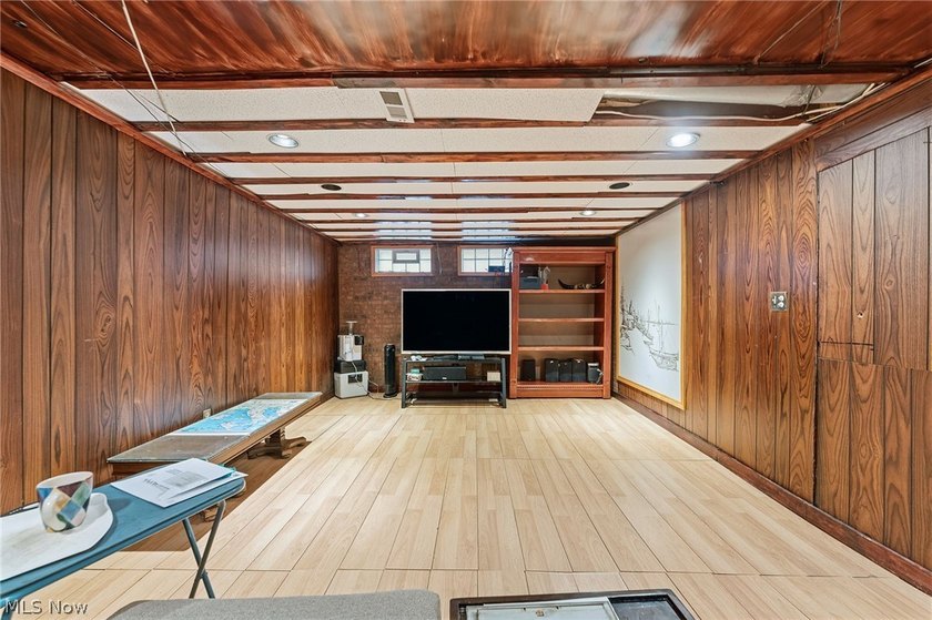 Discover the perfect blend of comfort and convenience in this - photo 34