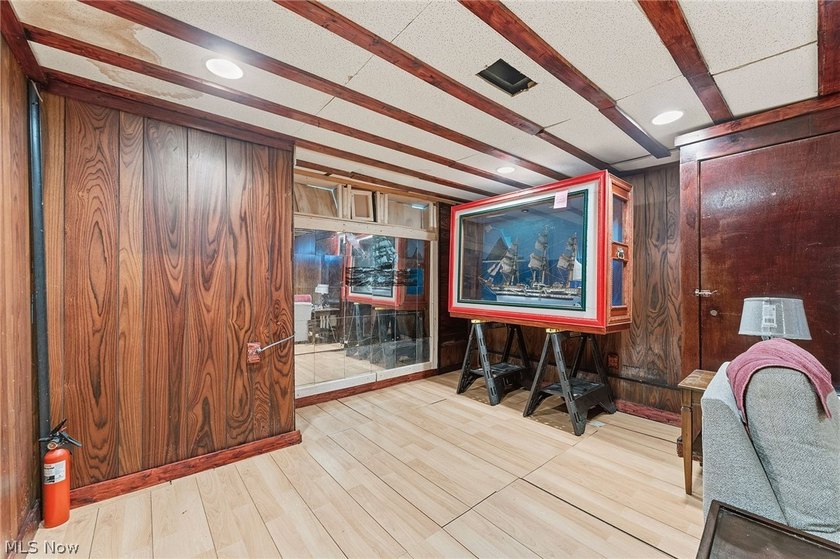 Discover the perfect blend of comfort and convenience in this - photo 35