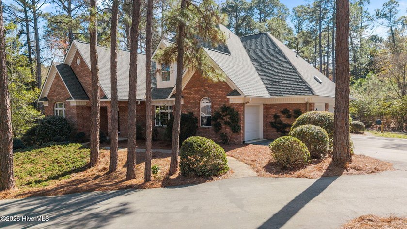 This beautiful brick executive residence is in the prestigious - photo 4