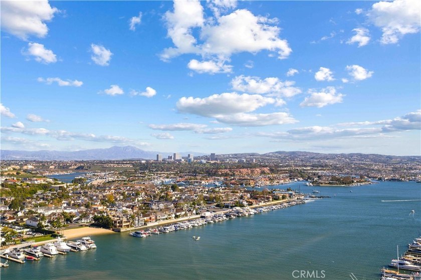 An exceptional opportunity to lease one of the most - photo 6