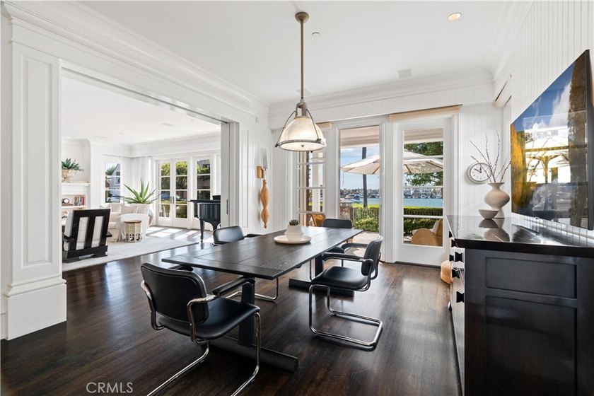 An exceptional opportunity to lease one of the most - photo 9