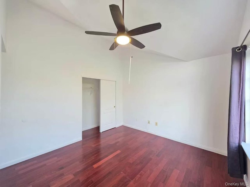 Two dwelling with 3200 interior sq footage. 2 bedroom unit - photo 16