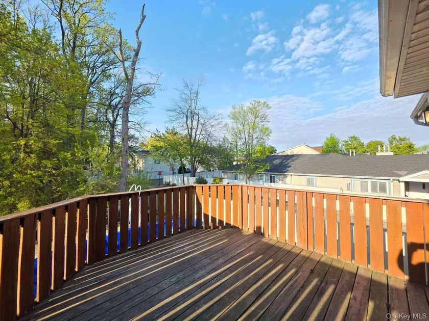 Two dwelling with 3200 interior sq footage. 2 bedroom unit - photo 18