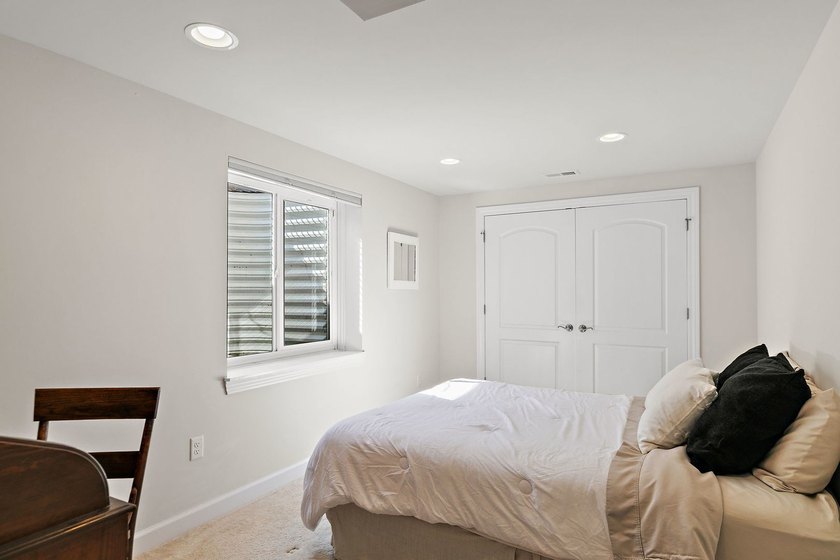 Luxury and timeless elegance come together in this exceptional - photo 30