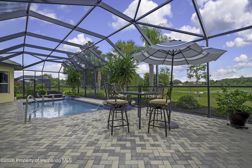 Welcome to this exceptional waterfront retreat, lovingly - photo 8